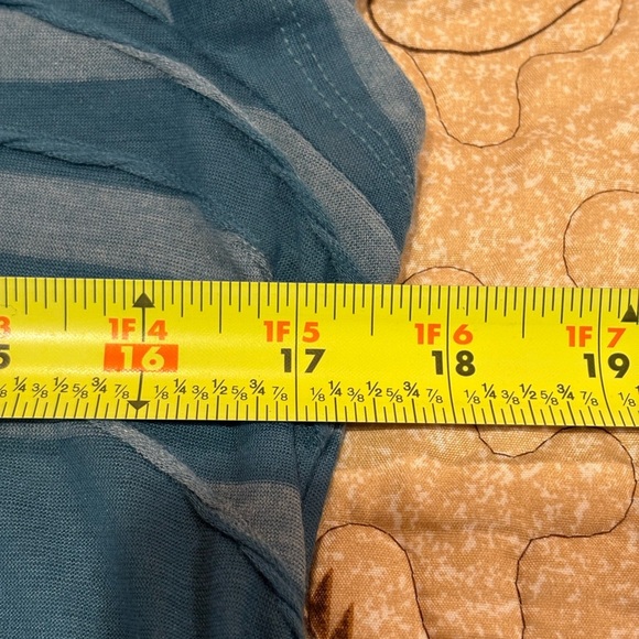 Simply Vera Vera Wang Women's Striped Windy Jacquard Tee - Size M - Picture 7 of 9